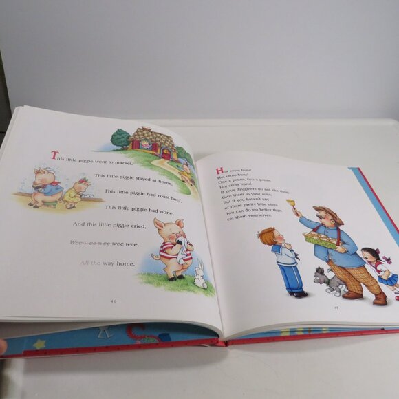 Mary Engelbreit Mother Goose (Ready to Gift) Hardback LIKE NEW - Picture 6 of 10